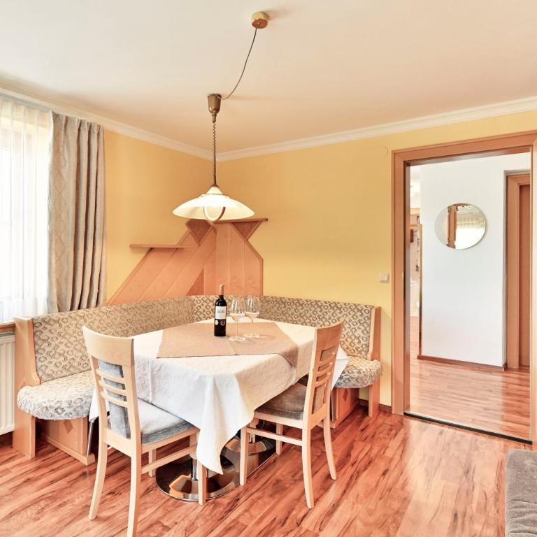 Pension Regina - Apartment mit 2 Schlafzimmern und Balkon - 5