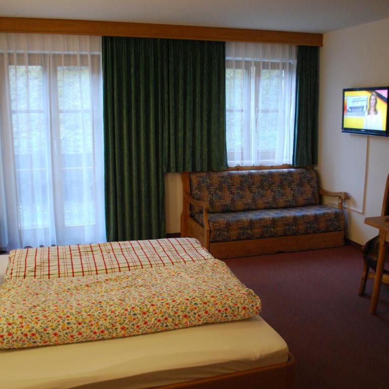 Alpengasthof Götschenalm - Dreibettzimmer - 6