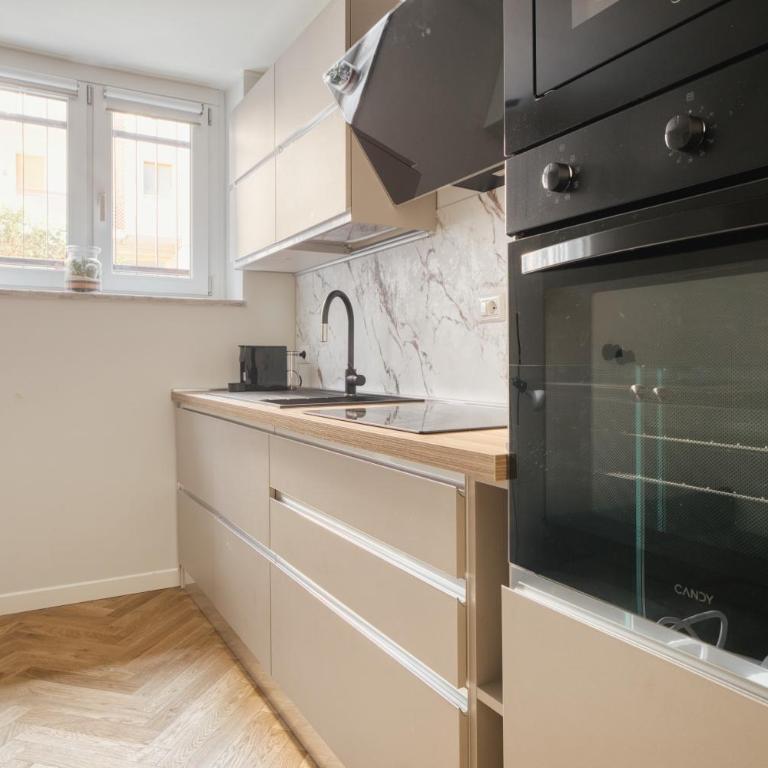 Hostmate - Milan - Benvenuto Cellini - Appartamento con 2 Camere da Letto - 23