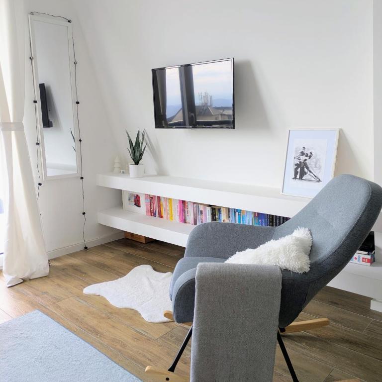 Hiona Apartment - One-Bedroom Apartment - 1