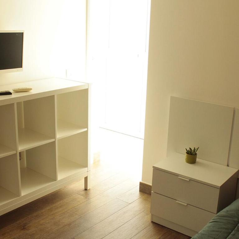 Rainbhome - Appartamento con 3 Camere da Letto - 45