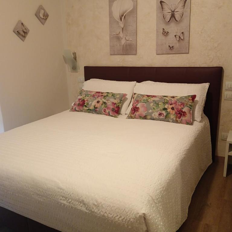 Hotel Margherita Meublè - Camera Matrimoniale con Bagno Privato - 7