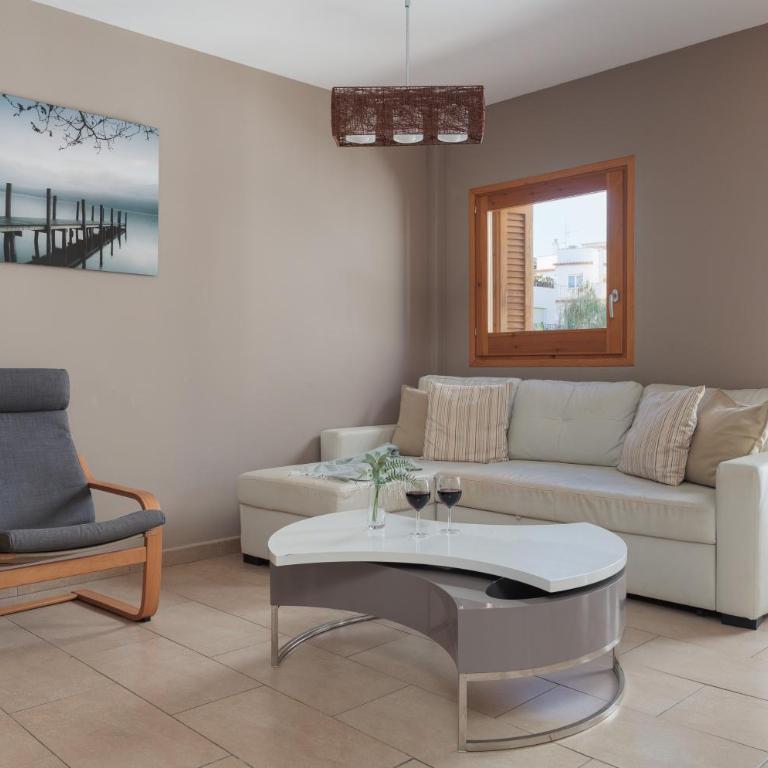 Lets Holidays Mediterranean apartment 3 minutes to the beach 2 - Apartamento de 3 dormitorios - 2