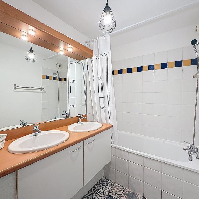 Magnifique T3 - A proximité des remparts - Piscine - Apartment mit 2 Schlafzimmern - 9