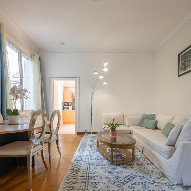 Le Nid Saumurois 2min du Centre ville Parking & Wifi gratuit - Appartement 2 Chambres - 1