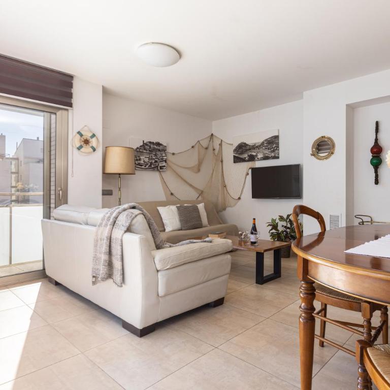 Lets Holidays NICE APARTMENT NEAR BEACH TOSSA - Apartamento de 3 dormitorios - 12