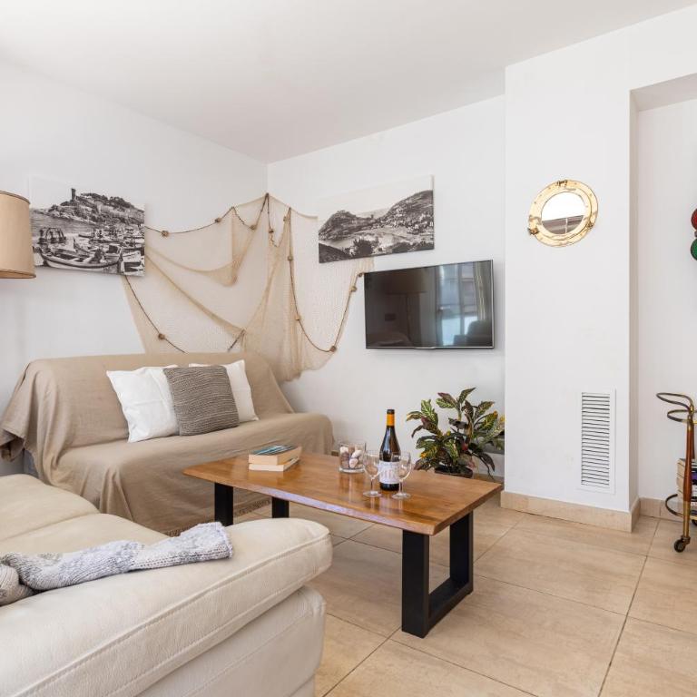 Lets Holidays NICE APARTMENT NEAR BEACH TOSSA - Apartamento de 3 dormitorios - 15