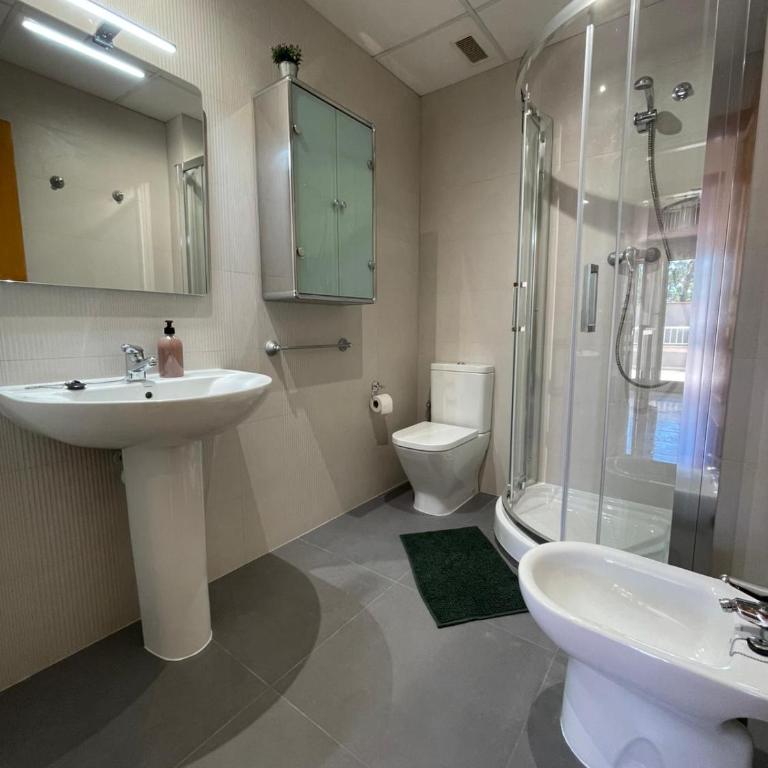 Fantastico bajo con Jardin en Playa de Canet - Apartamento de 3 dormitorios - 10