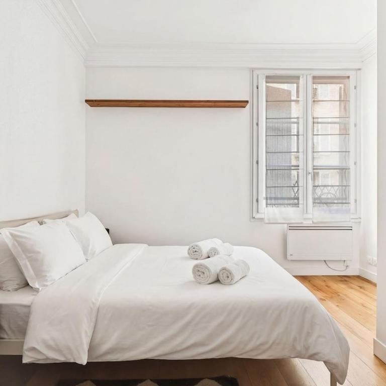 Lovely 2BR flat 10 min to Montmartre & Pigalle - Apartamento de 2 dormitorios - 13
