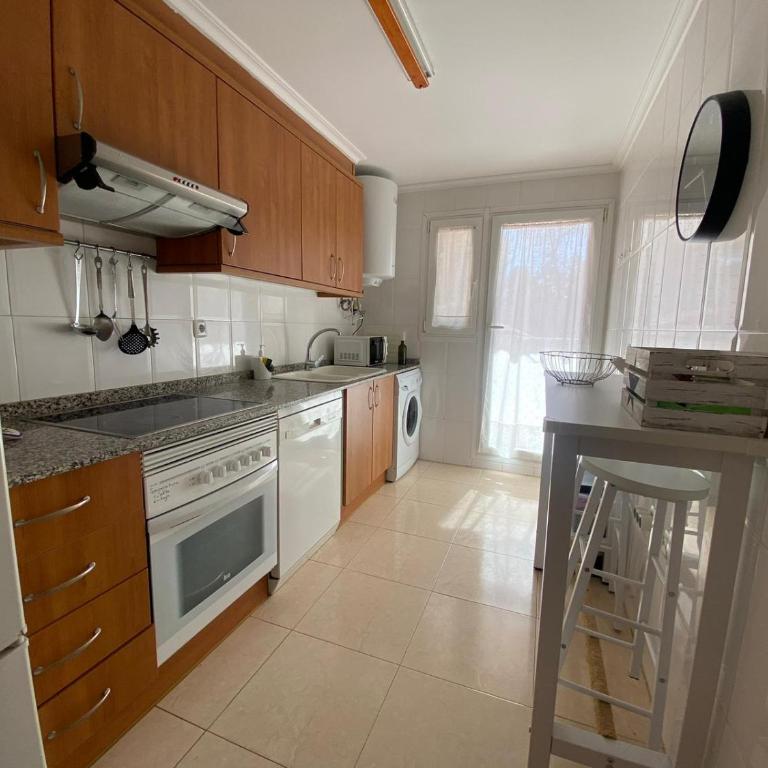 Fantastico bajo con Jardin en Playa de Canet - Apartamento de 3 dormitorios - 12