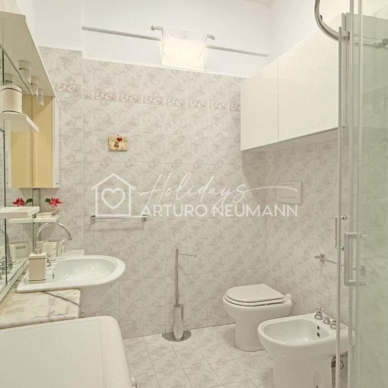 882 - Appartamento molocale in centro a Sirolo con aria condizionata, ottima posizione - - SPIAGGIA WHITE BEACH CLUB OMAGGIO dal lun al ven FINO AL 02-08 - Apartment - 6
