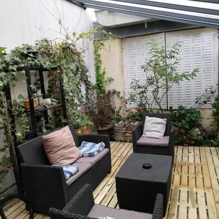 Maison avec jardinet terrasse centre ville Nancy - Appartement 1 Chambre - 12