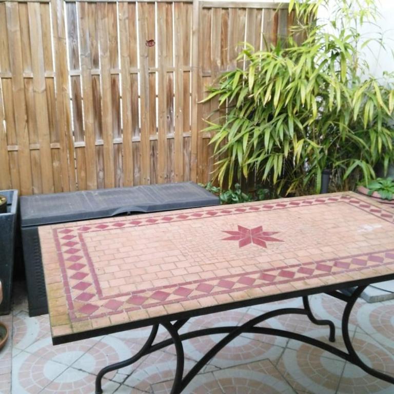 Maison avec jardinet terrasse centre ville Nancy - Appartement 1 Chambre - 16