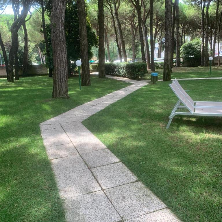 Residence Pineta con Piscina 6 posti letto - Appartamento con 1 Camera da Letto - 5