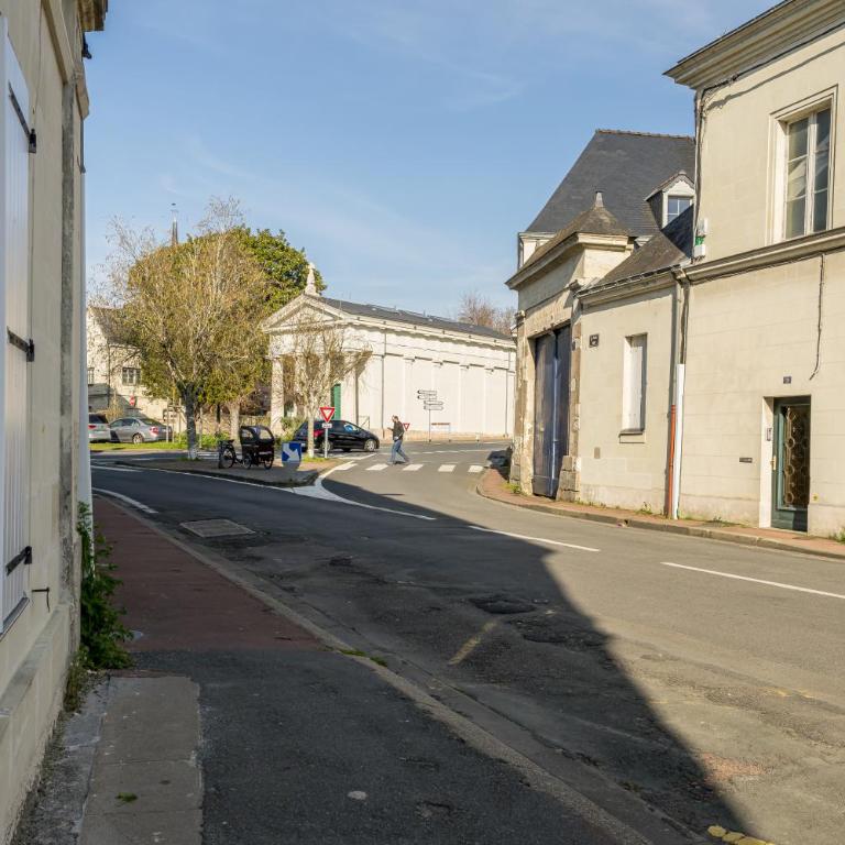 Le Nid Saumurois 2min du Centre ville Parking & Wifi gratuit - Appartement 2 Chambres - 16
