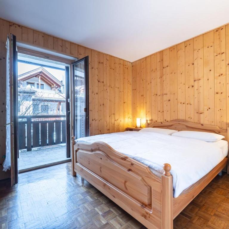 Cesa Blanc - Appartamento con 2 Camere da Letto e Balcone - 4