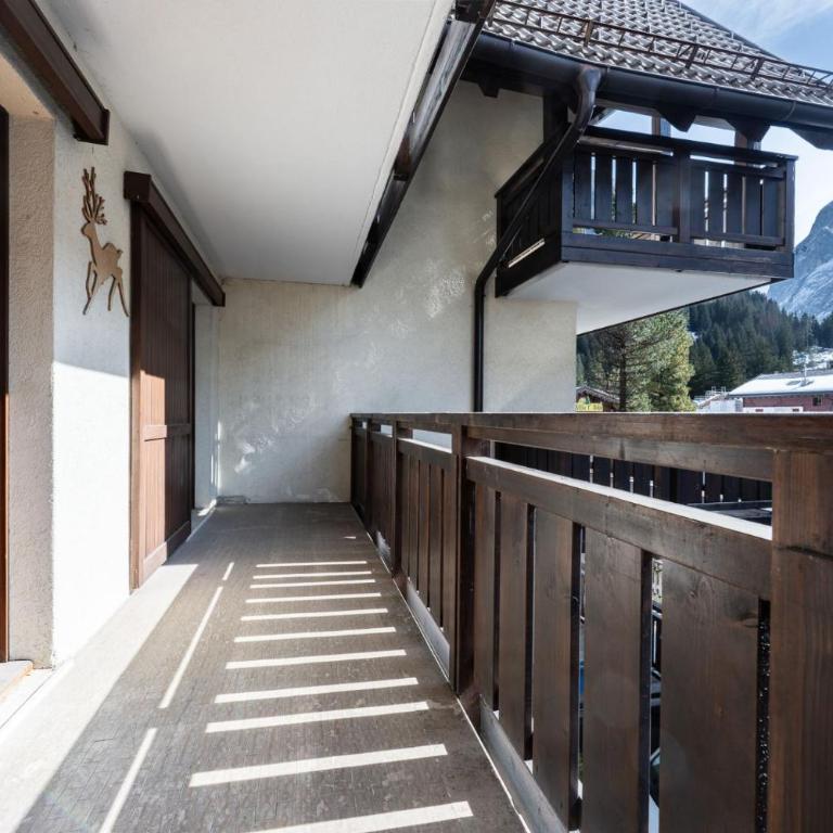 Cesa Blanc - Appartamento con 2 Camere da Letto e Balcone - 14