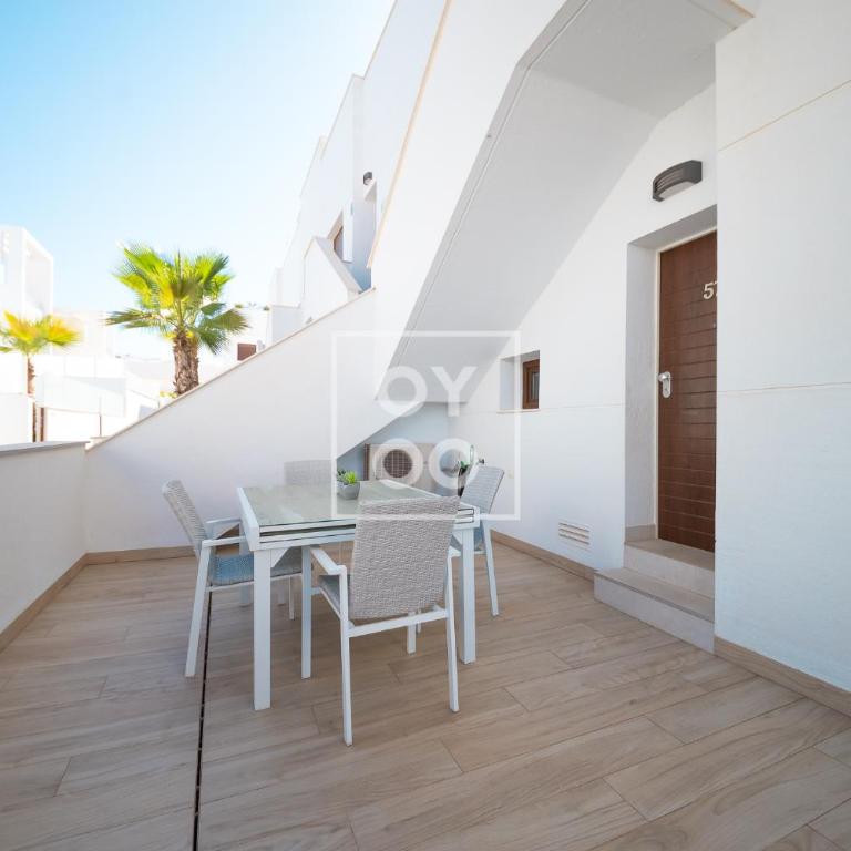 Laguna Beach Ground-Floor Garden Suite, by OYOOSTAYS - Apartamento Deluxe de 2 dormitorios con vistas al jardín - 16