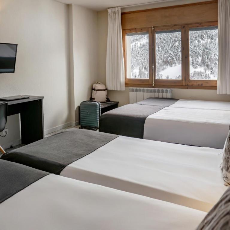 Hotel Austria by Pierre & Vacances - Habitación Cuádruple Superior - 4