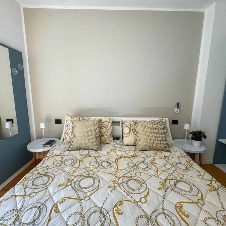 Spa Stella Lario - Four-Bedroom House - 37
