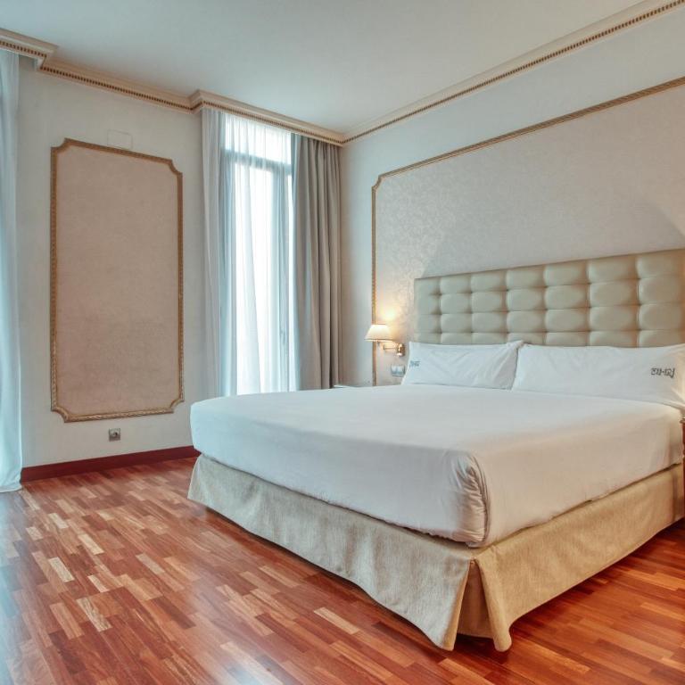 Hotel Roger de Llúria - Deluxe Room with Jacuzzi - 5