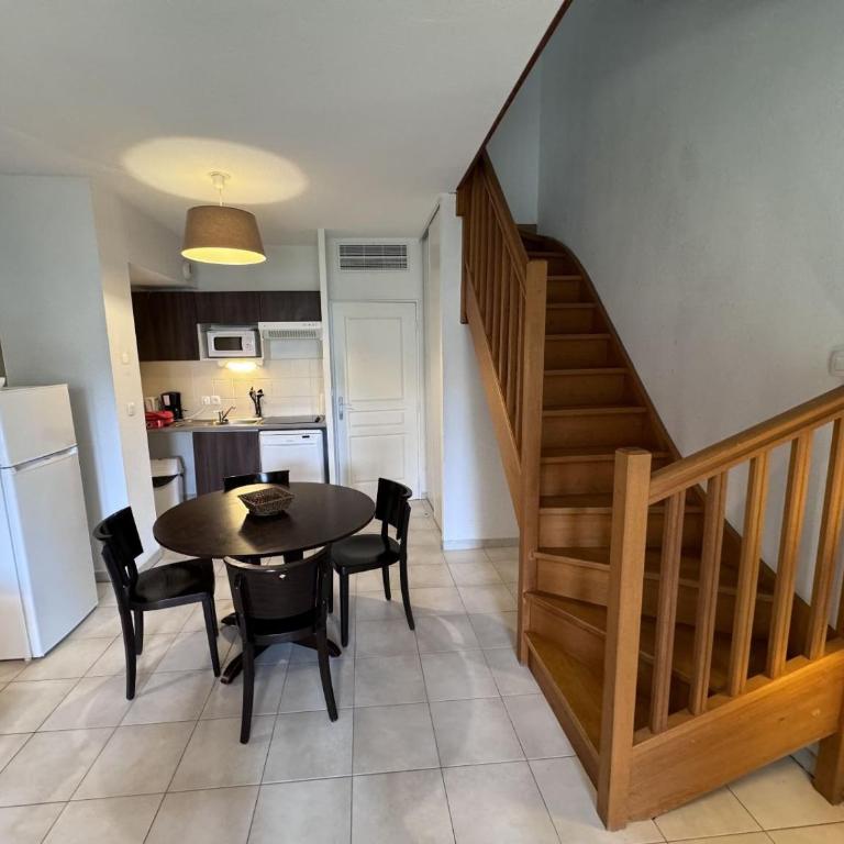 Résidence avec piscine chauffée aux Baumettes - Appartement 2 Chambres - 14