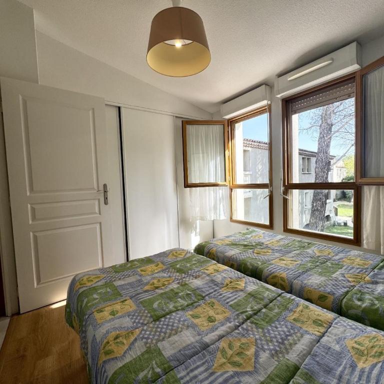 Résidence avec piscine chauffée aux Baumettes - Appartement 2 Chambres - 10