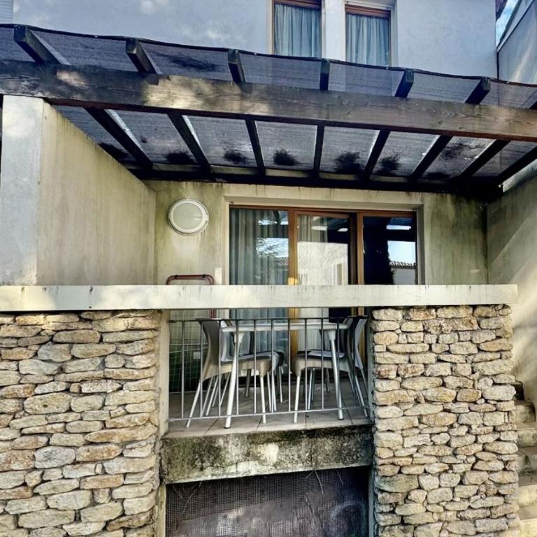 Résidence avec piscine chauffée aux Baumettes - Appartement 2 Chambres - 13