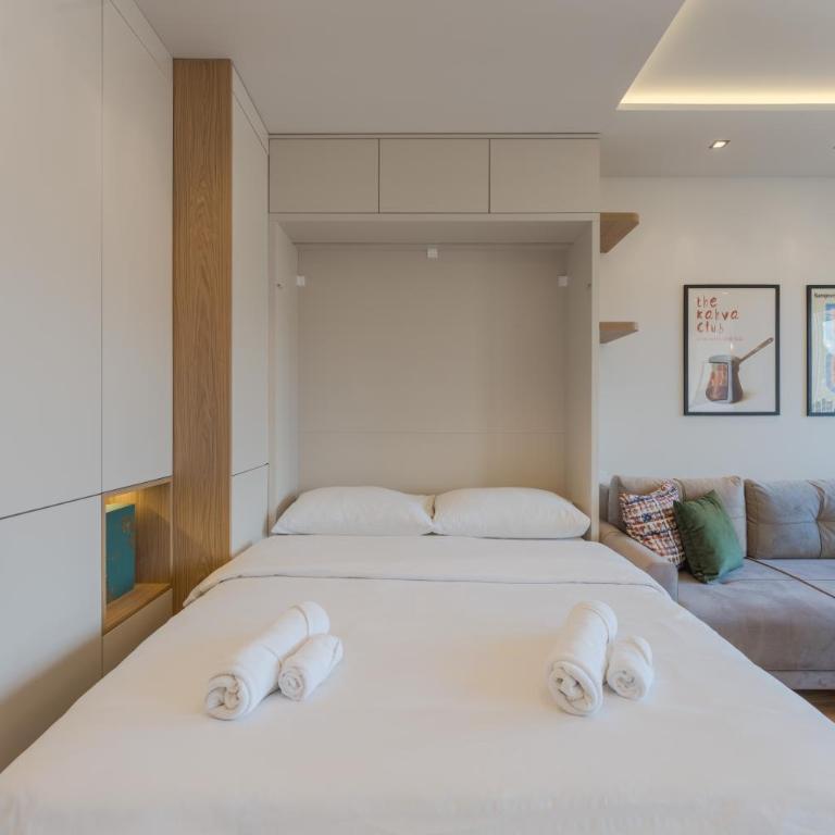 Design Studio with a view in the center - One-Bedroom Apartment - 9