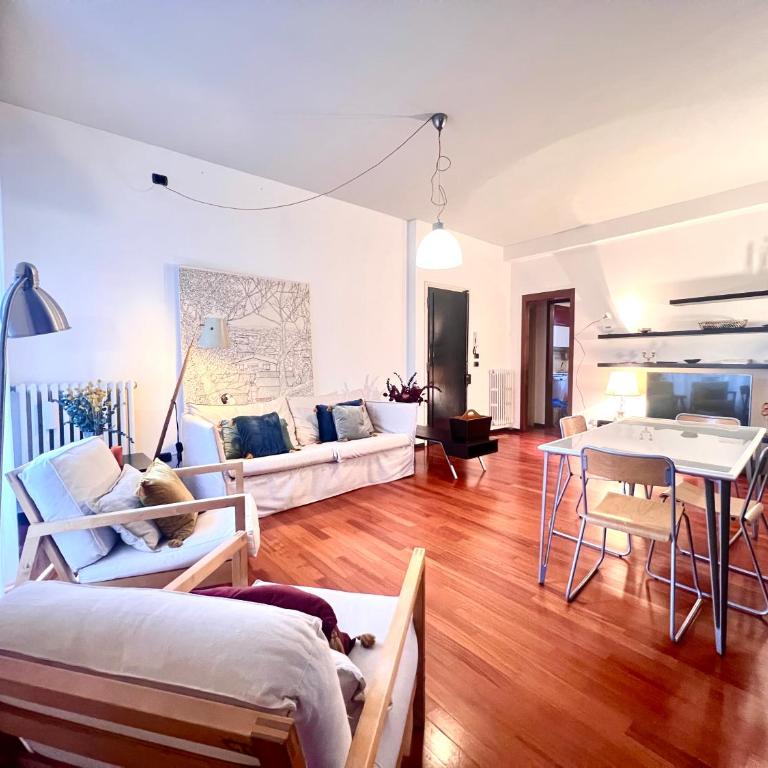 Fronte Mura - Appartamento con 2 Camere da Letto - 1