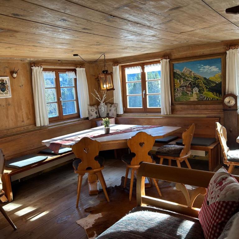 Wellnesshütte Allgäu Oberstdorf - Whirlpool & Alleinlage - Chalet mit 3 Schlafzimmern - 5