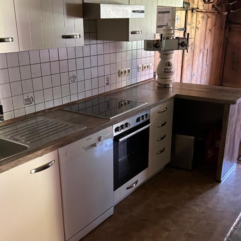 Wellnesshütte Allgäu Oberstdorf - Whirlpool & Alleinlage - Chalet mit 3 Schlafzimmern - 10