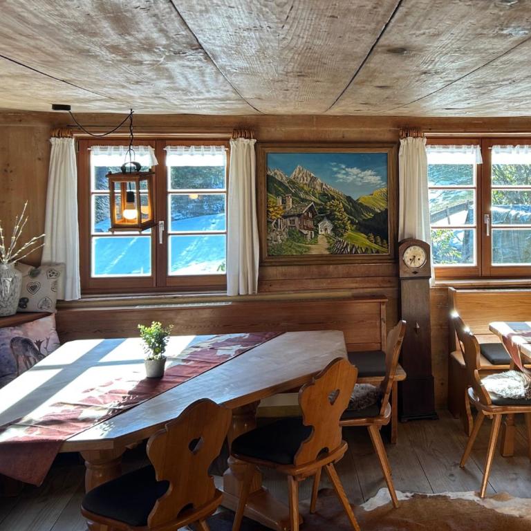 Wellnesshütte Allgäu Oberstdorf - Whirlpool & Alleinlage - Chalet mit 3 Schlafzimmern - 4