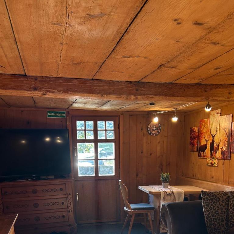 Wellnesshütte Allgäu Oberstdorf - Whirlpool & Alleinlage - Chalet mit 3 Schlafzimmern - 9