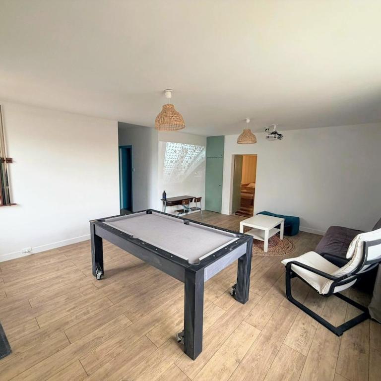 Grande maison de famille avec piscine proche plage - Villa - 11