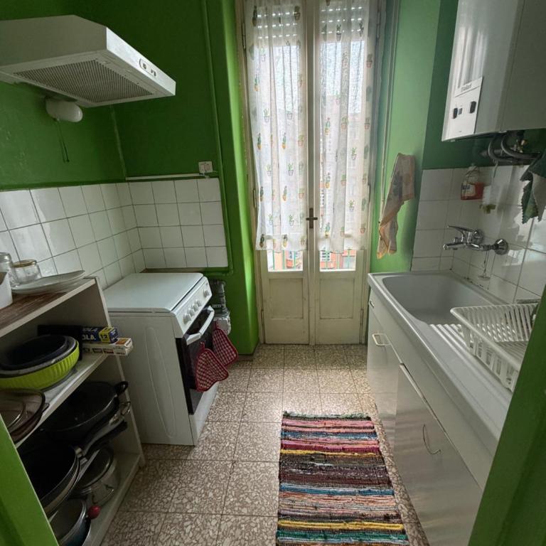 Cozy Private Room wt Balcony in Città Studi - King Room with Balcony - 3