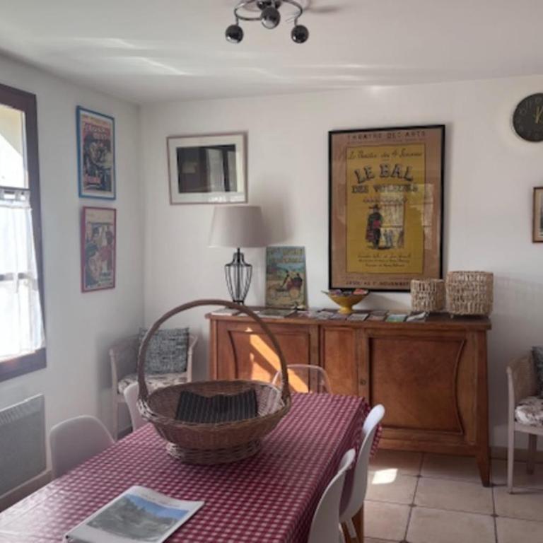 La Villa D'Hélène - Vues panoramiques - Maison de Vacances - 10
