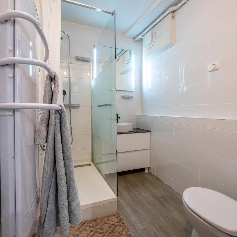 Maison au cœur de Saumur Cour privée Parking gratuit Wi-Fi - Appartement 2 Chambres - 12