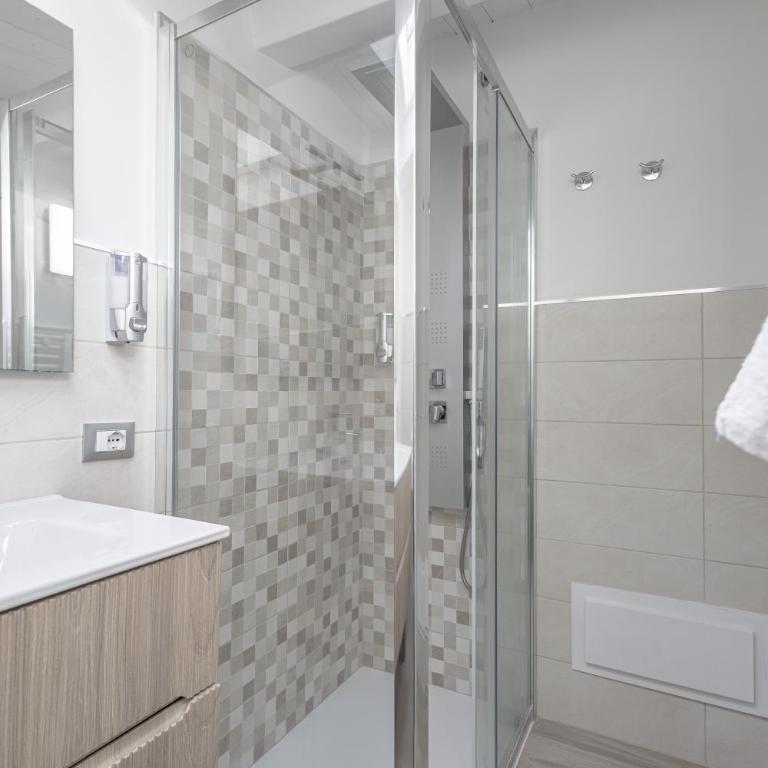 Terrasini Center Apartments By Dimora Hub - Doppelzimmer - 8