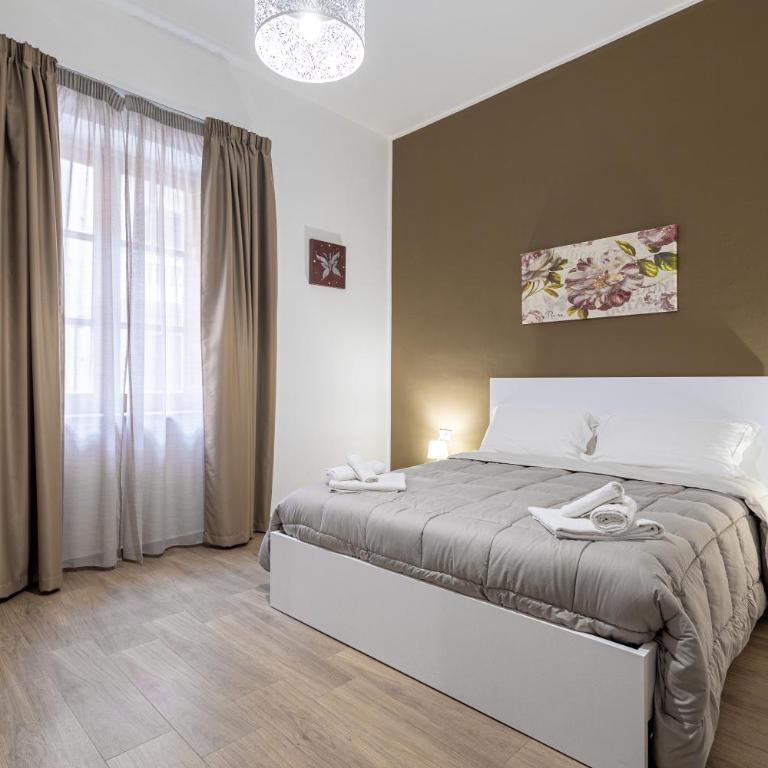 Regina Rooms - Triple Room with Balcony - 12