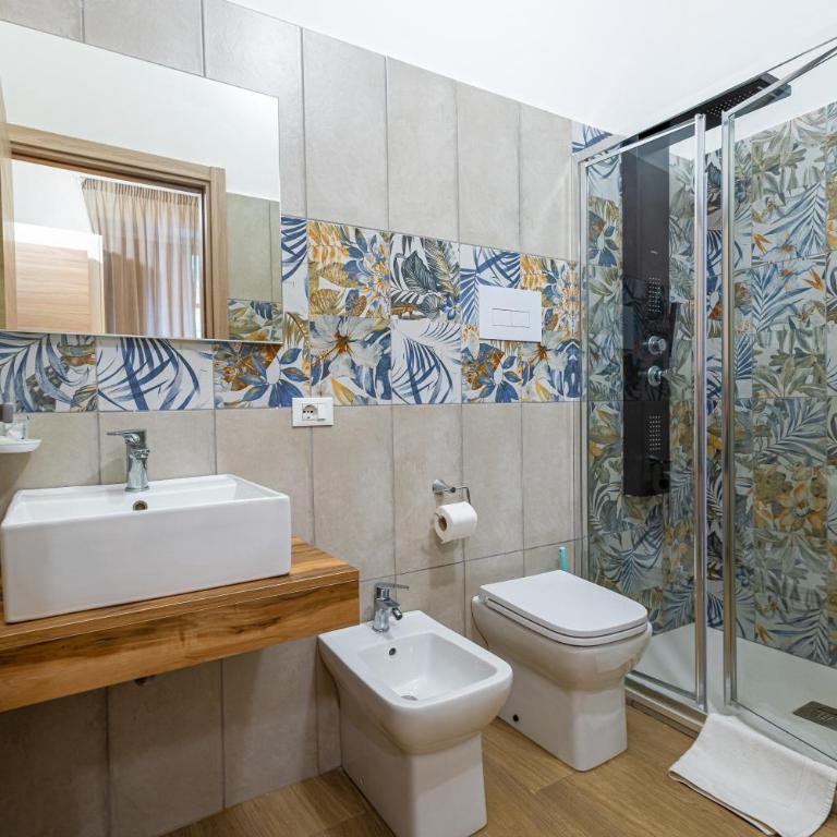Regina Rooms - Triple Room with Balcony - 29