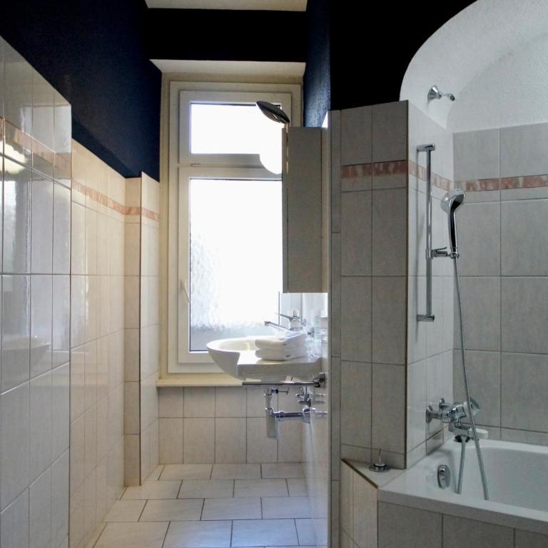 ReLiving - Historic City Apartment - Apartment - 13