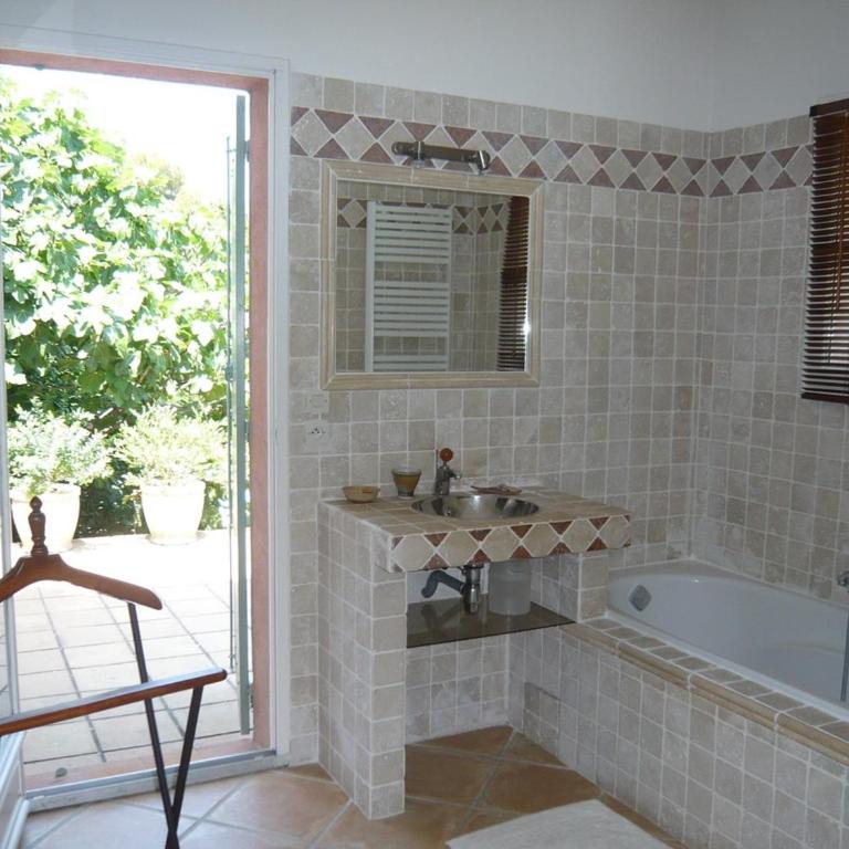 Au calme, belle villa plein sud, piscine privée, mer à 100 m ! - Villa - 21