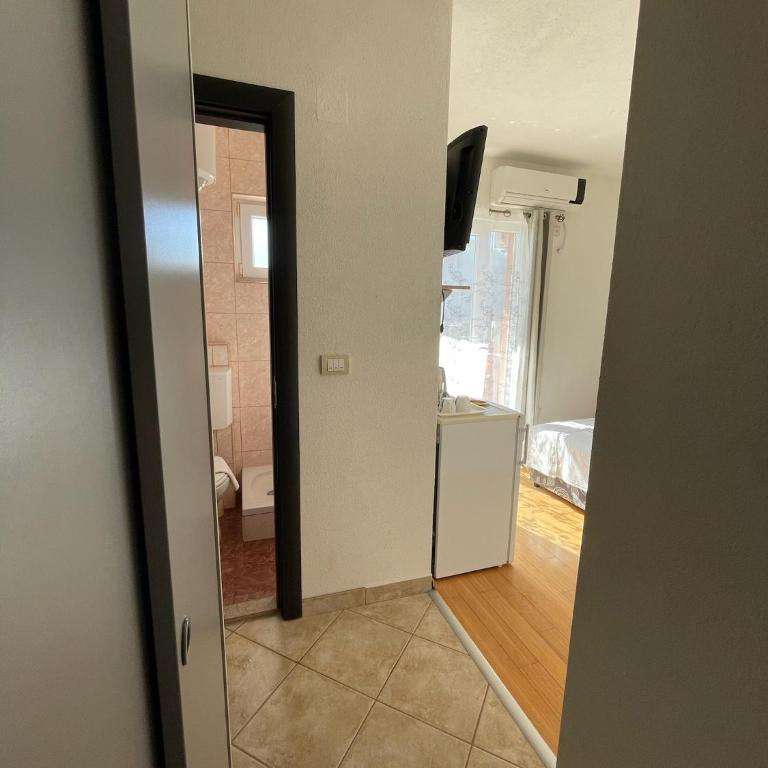 Villa Ivanovic - Double Room with Mountain View - 3