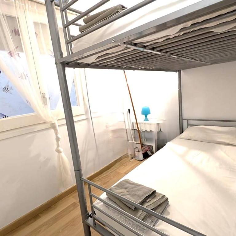 Tropicana–30m de la Playa con Parking y A/C - Apartamento - 16