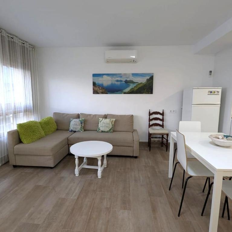 Tropicana–30m de la Playa con Parking y A/C - Apartamento - 17