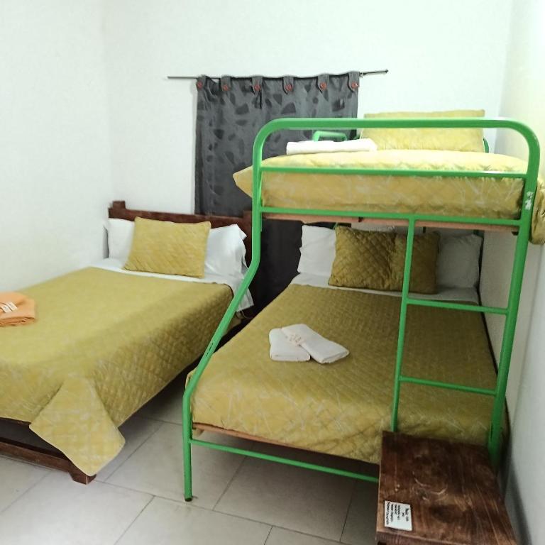 Casa Mia - Family Room - 1