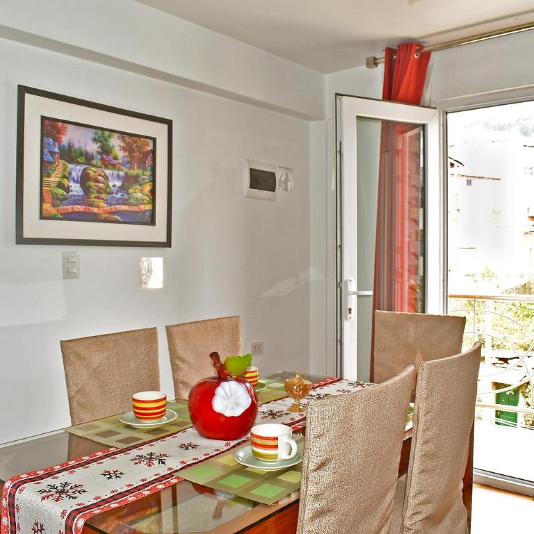 Depamia - Apartamento de 2 dormitorios con balcón - 10
