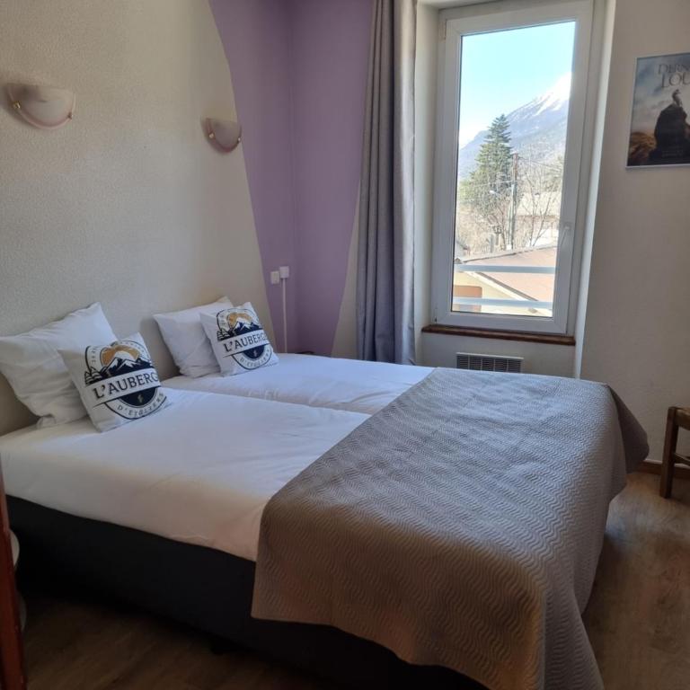 L'Auberge d'Eygliers - Chambre Double ou Lits Jumeaux avec Salle de Bains Privative - 10