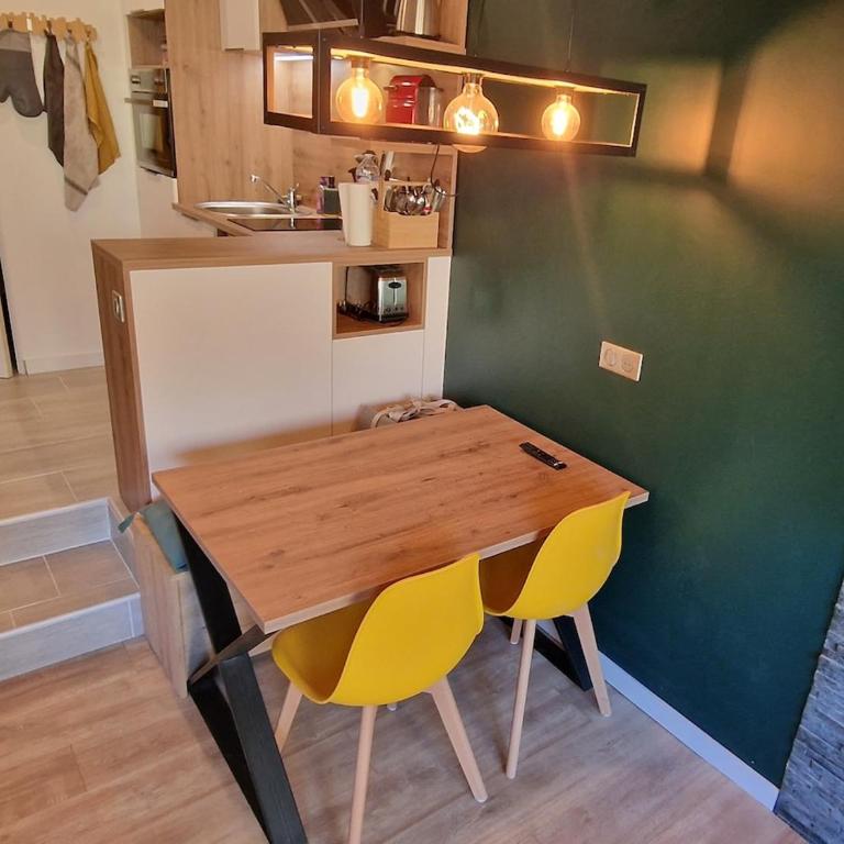 Studio - Snow 917 - 2 adults 2 children - One-Bedroom Apartment - 13